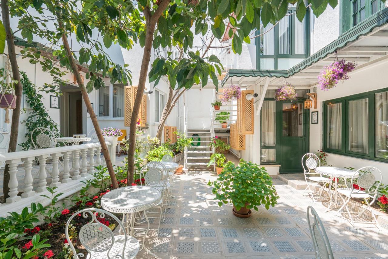 Aya Butik Hotel *